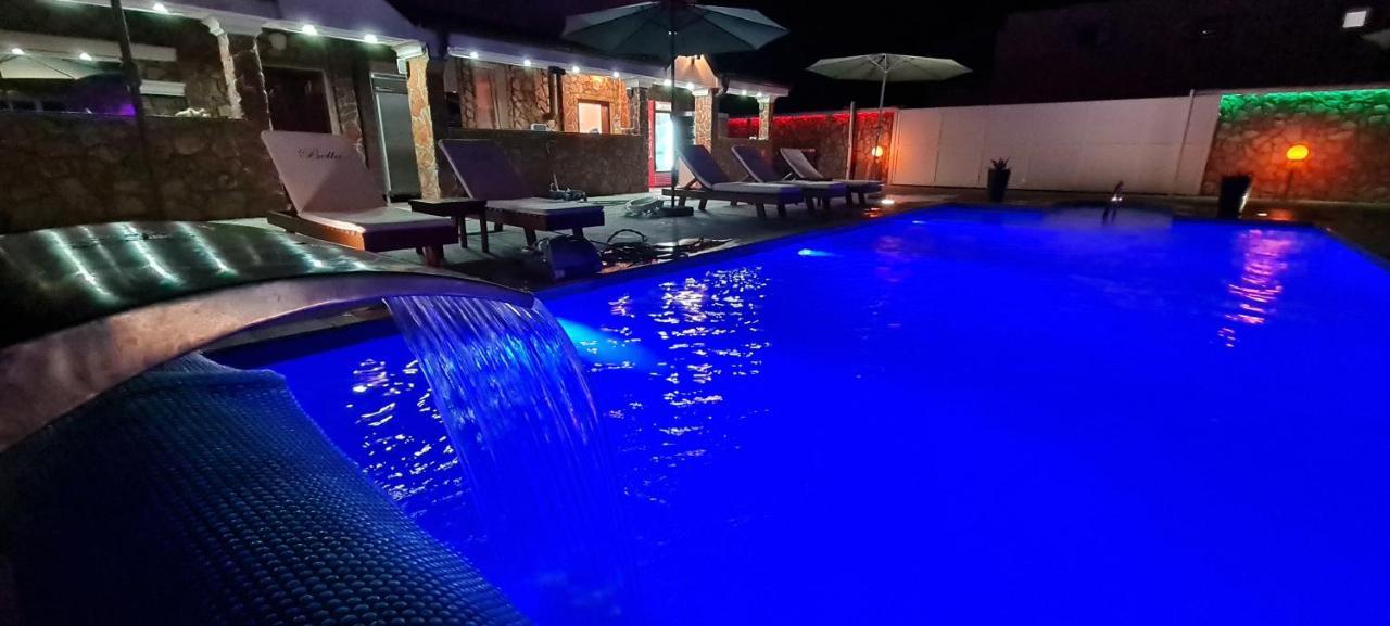 Motel Bella Ljesevo Ngoại thất bức ảnh