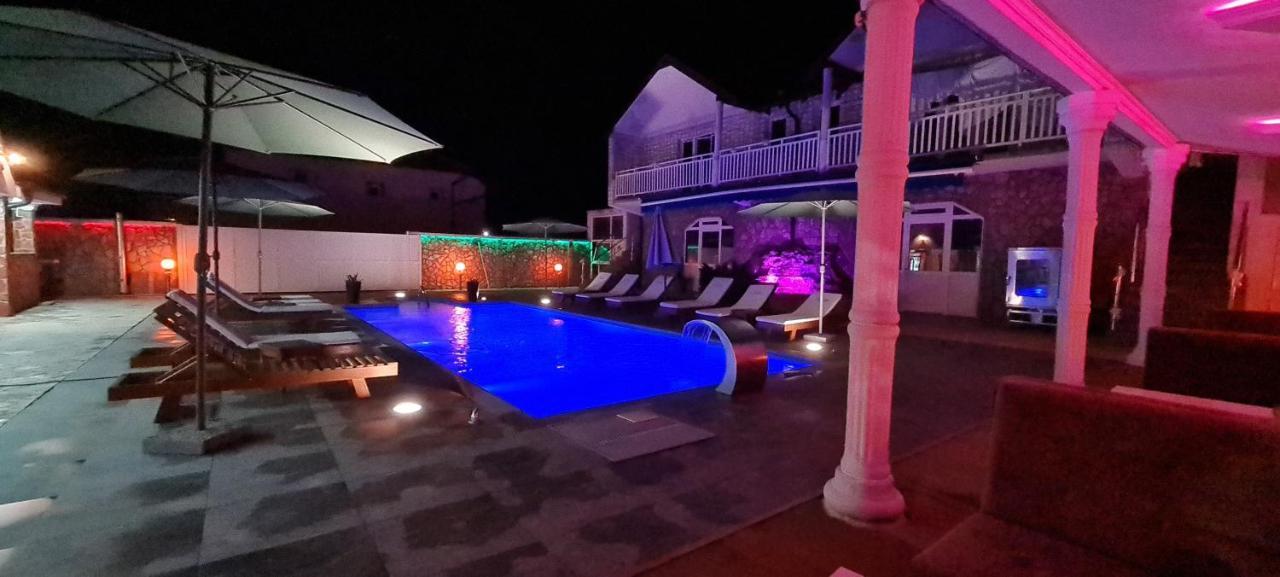 Motel Bella Ljesevo Ngoại thất bức ảnh